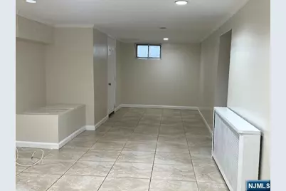 159 Henry, Teaneck Township, NJ 07666 - Photo 14