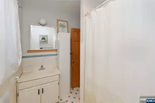 93 Copley Ave, Teaneck Township, NJ 07666 - Photo 20