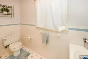 93 Copley Ave, Teaneck Township, NJ 07666 - Photo 18