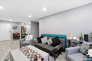 120 32nd Street 2N, Union City, NJ 07087 - Photo 2