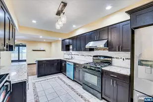 28 Cosgrove Ct, East Brunswick Township, NJ 08816 - Photo 20