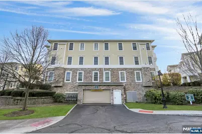 205 Four Seasons Lane, Woodcliff Lake, NJ 07677 - Photo 30
