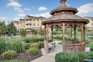205 Four Seasons Ln, Woodcliff Lake, NJ 07677 - Photo 38