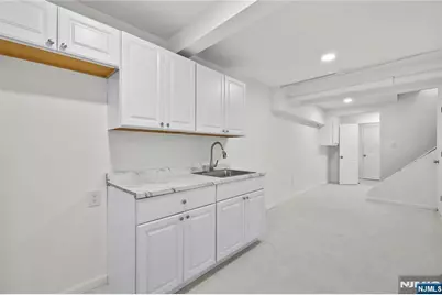 160 17th Avenue, Paterson, NJ 07504 - Photo 8