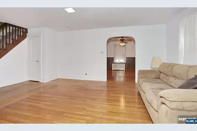 135 Linden Avenue, Dumont, NJ 07628 - Photo 8