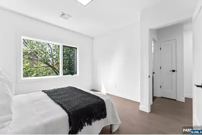 232 Grant Avenue, Cliffside Park, NJ 07010 - Photo 18