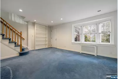 16 Randolph Terrace, Fair Lawn, NJ 07410 - Photo 4