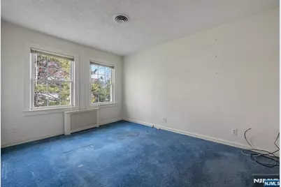 16 Randolph Terrace, Fair Lawn, NJ 07410 - Photo 12