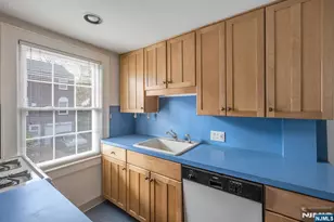 16 Randolph Terrace, Fair Lawn, NJ 07410 - Photo 8