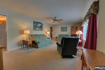 17 Garden Place, Pequannock Township, NJ 07444 - Photo 6