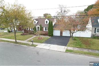 29 Winifred Drive, Totowa, NJ 07512 - Photo 4