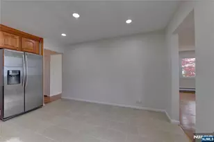29 Winifred Dr, Totowa, NJ 07512 - Photo 16
