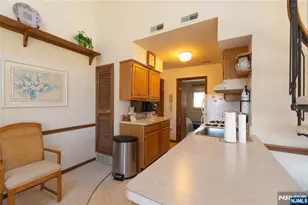 10 Augusta Dr 12, Vernon, NJ 07462 - Photo 4