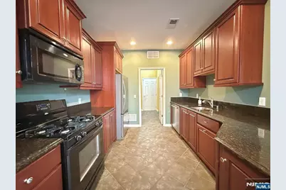 401 River Place, Butler, NJ 07405 - Photo 14