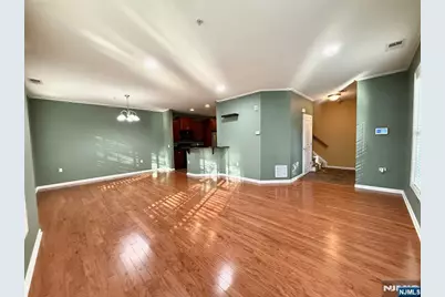 401 River Place, Butler, NJ 07405 - Photo 6