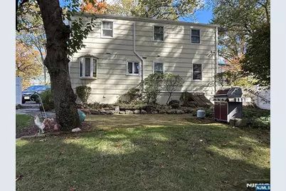 24 Summit Avenue, Waldwick, NJ 07463 - Photo 22