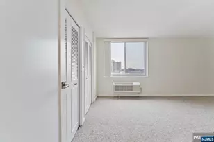 160 Overlook Ave 20D, Hackensack, NJ 07601 - Photo 14