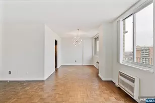 160 Overlook Ave 20D, Hackensack, NJ 07601 - Photo 4