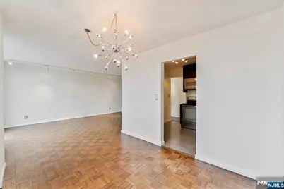 160 Overlook Avenue 20D #20D, Hackensack, NJ 07601 - Photo 6
