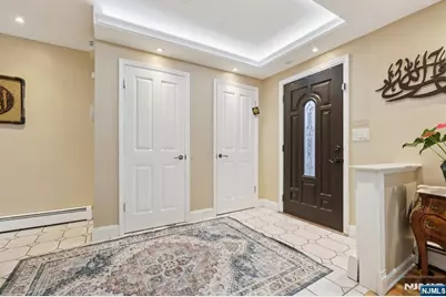 822 Pompton Avenue, Cedar Grove, NJ 07009 - Photo 6