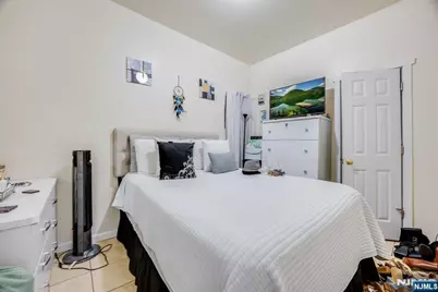 92 Bloomfield Avenue, Paterson, NJ 07503 - Photo 24