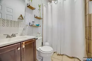 92 Bloomfield Ave, Paterson, NJ 07503 - Photo 14