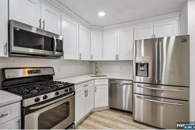 135 Raintree Lane, Mahwah, NJ 07430 - Photo 16
