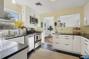 11 Wharton Ave, Nutley, NJ 07110 - Photo 16