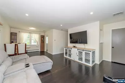 527 Lyster Avenue, Saddle Brook Township, NJ 07663 - Photo 4