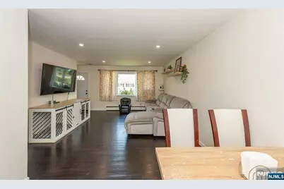 527 Lyster Avenue, Saddle Brook Township, NJ 07663 - Photo 8