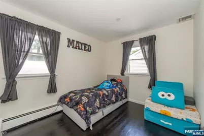 527 Lyster Avenue, Saddle Brook Township, NJ 07663 - Photo 14