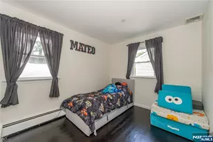 527 Lyster Ave, Saddle Brook Township, NJ 07663 - Photo 14