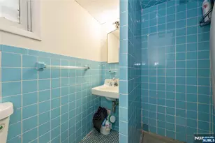 527 Lyster Ave, Saddle Brook Township, NJ 07663 - Photo 22