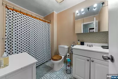 2-10 Montgomery Street B3 #B3, Bloomfield, NJ 07003 - Photo 6