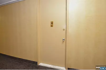 555 North 8N #8N, Fort Lee, NJ 07024 - Photo 4