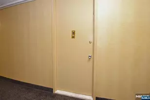 555 North 8N, Fort Lee, NJ 07024 - Photo 4