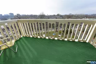 555 North 8N, Fort Lee, NJ 07024 - Photo 18