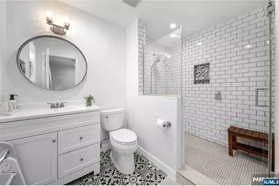 322 E Midland Avenue, Paramus, NJ 07652 - Photo 22