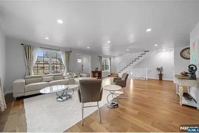 322 E Midland Avenue, Paramus, NJ 07652 - Photo 6