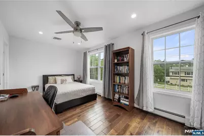322 E Midland Avenue, Paramus, NJ 07652 - Photo 26