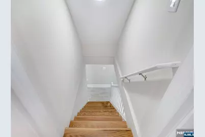 495 Clinton Street, East Orange, NJ 07018 - Photo 10