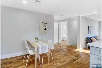 495 Clinton Street, East Orange, NJ 07018 - Photo 20