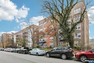2160 Center Ave 5N, Fort Lee, NJ 07024 - Photo 2