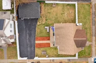 8 Tremont Ave, East Orange, NJ 07018 - Photo 2