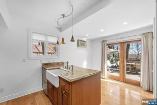 1329 Dickerson Rd, Teaneck Township, NJ 07666 - Photo 10
