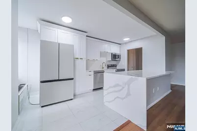 200 Winston Drive 217 #217, Cliffside Park, NJ 07010 - Photo 8