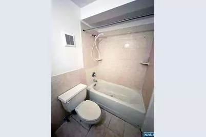 333 Grand Avenue 1A #1A, Palisades Park, NJ 07650 - Photo 8