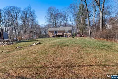 138 Ridge Road, West Milford, NJ 07480 - Photo 20