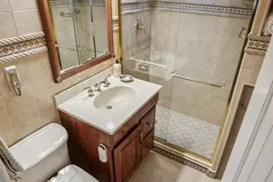 301 Beech 12E, Hackensack, NJ 07601 - Photo 26