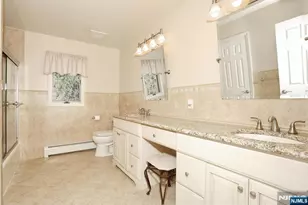 602 Mill Run, Paramus, NJ 07652 - Photo 36